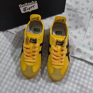 Onitsuka Tiger Classic Mexico 66 Sneakers